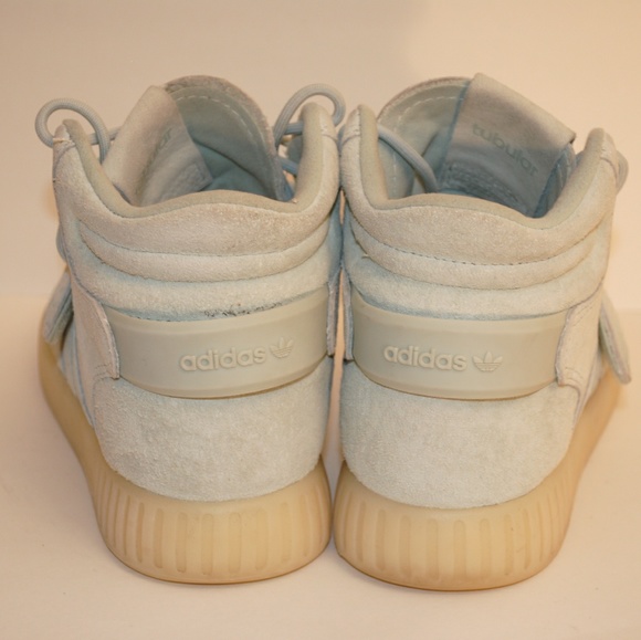 Pastel aqua adidas shoes. - Picture 2 of 7